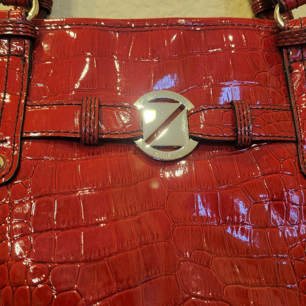 Nine & Co Red Bucket Tote - Picture 10 of 16